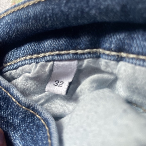 Designer Cavalli capri jeans - Picture 4 of 7